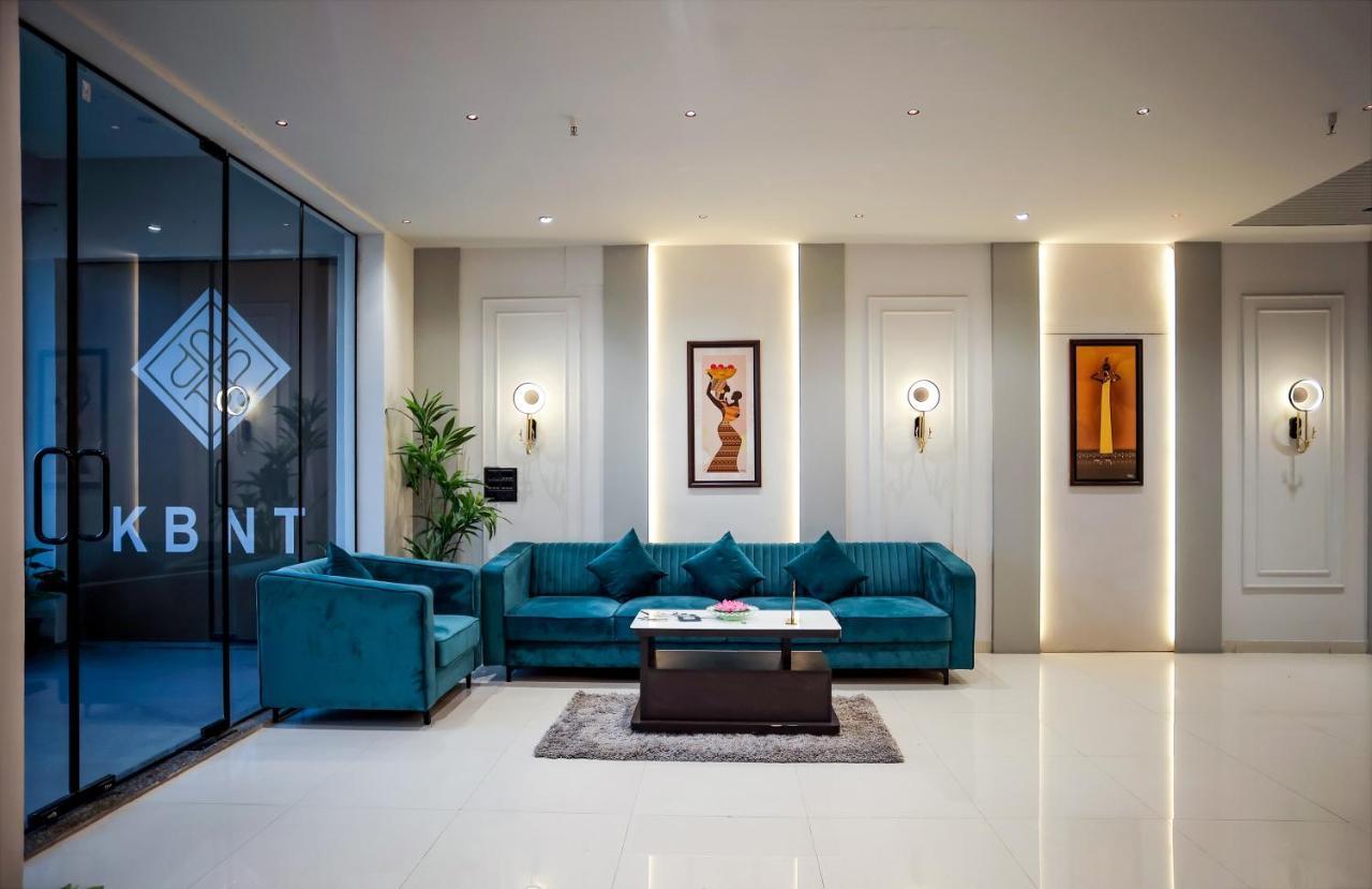 Hotel The Parker Inn By Kbnt Group Surat Dış mekan fotoğraf